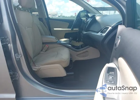 2020 Dodge Journey Se Value from USA, damaged, VIN 3C4PDCAB5LT279649